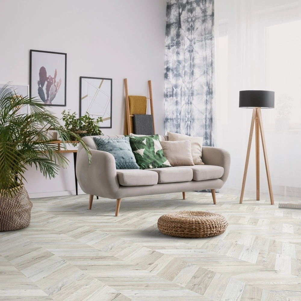 Kaindl Alnwig Oak - Chevron Parquet 8mm Laminate Flooring (333482) 1 Kaindl Alnwig Oak - Chevron Parquet 8mm Laminate Flooring (333482)
